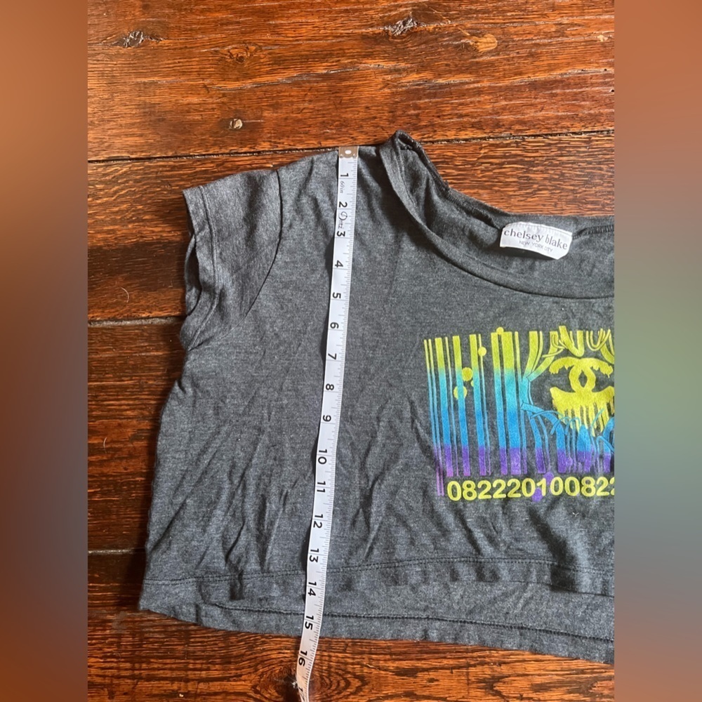 Chelsey Blake gray crop channel barcode t-shirt one size medium - Picture 3 of 6